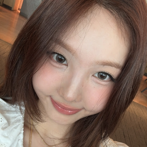 Nayeon's smile makes me happy